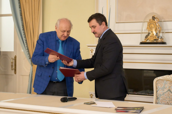 ПОДПИСАНО СОГЛАШЕНИЕ О СОТРУДНИЧЕСТВЕ МЕЖДУ ЦДРА ИМЕНИ М.В. ФРУНЗЕ И ГМПИ ИМЕНИ М.М. ИППОЛИТОВА-ИВАНОВА