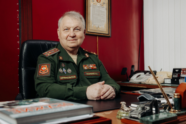 В РАМКАХ УСТНОГО ЖУРНАЛА НАЧАЛЬНИК ДОМА ОФИЦЕРОВ САМАРСКОГО ГАРНИЗОНА ПОДЕЛИЛСЯ ОПЫТОМ ОРГАНИЗАЦИИ МЕРОПРИЯТИЙ К 80-ЛЕТИЮ ВЕЛИКОЙ ПОБЕДЫ