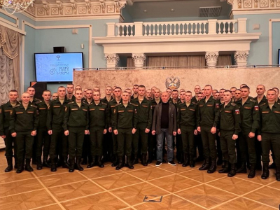 ЛЕГЕНДА ХОККЕЯ ВЯЧЕСЛАВ АНИСИН ВСТРЕТИЛСЯ С ВОЕННОСЛУЖАЩИМИ МОСКОВСКОГО ГАРНИЗОНА
