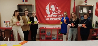 СТУДЕНТЫ ДИПЛОМАТИЧЕСКОЙ АКАДЕМИИ МИД РОССИИ ПРИНЯЛИ УЧАСТИЕ В МАСТЕР-КЛАССЕ К АКЦИИ &laquo;ФРОНТОВАЯ ОТКРЫТКА&raquo;, КОТОРЫЙ ПРОШЕЛ В ЦДРА