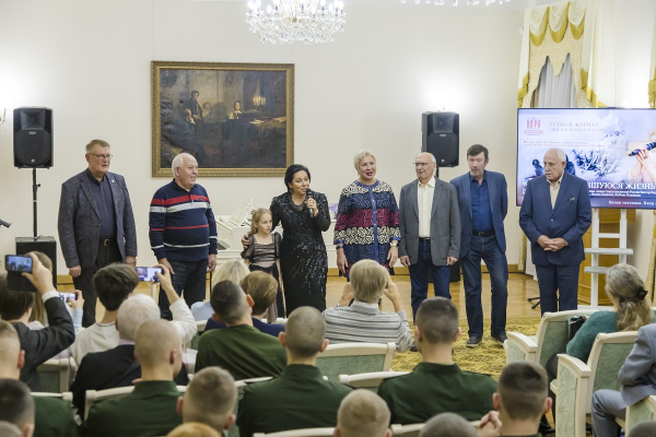 В ЦДРА С АВТОРСКОЙ ПРОГРАММОЙ &laquo;НА ВСЮ ОСТАВШУЮСЯ ЖИЗНЬ&raquo; ВЫСТУПИЛА КОМПОЗИТОР, ПЕВИЦА НАДЕЖДА КОЛЕСНИКОВА