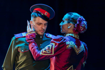 АНСАМБЛЬ ВОЛГОГРАДСКОЙ ФИЛАРМОНИИ &laquo;ЛАЗОРЕВЫЙ ЦВЕТОК&raquo; ВЫСТУПИЛ ДЛЯ УЧАСТНИКОВ СВО